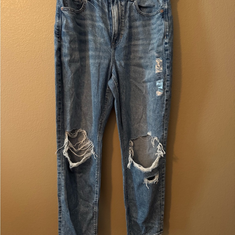 American Eagle Outfitters Ripped Straight Leg Jeans